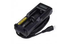 Nitecore UM10 inteligentní USB nabíječka Černá 1 ks